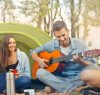 camping guitare amis